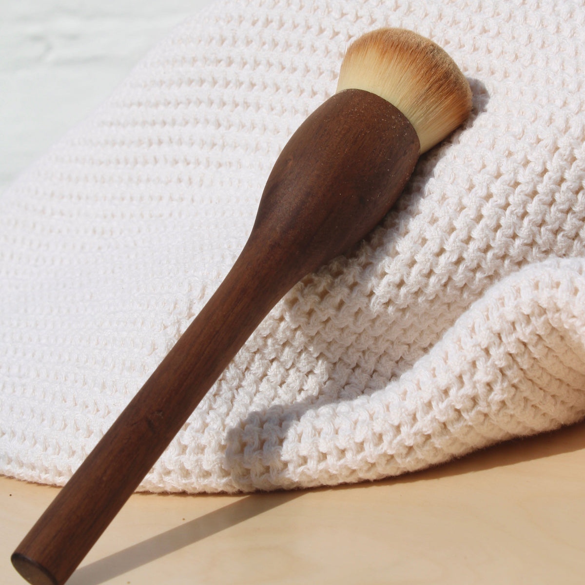 Dry Shampoo Brush